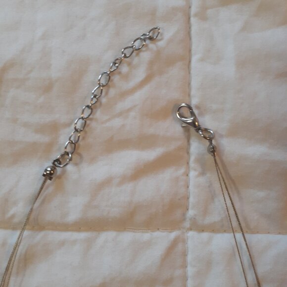 Goth Style Black Rose Dangle Earrings and Necklace - Picture 6 of 8